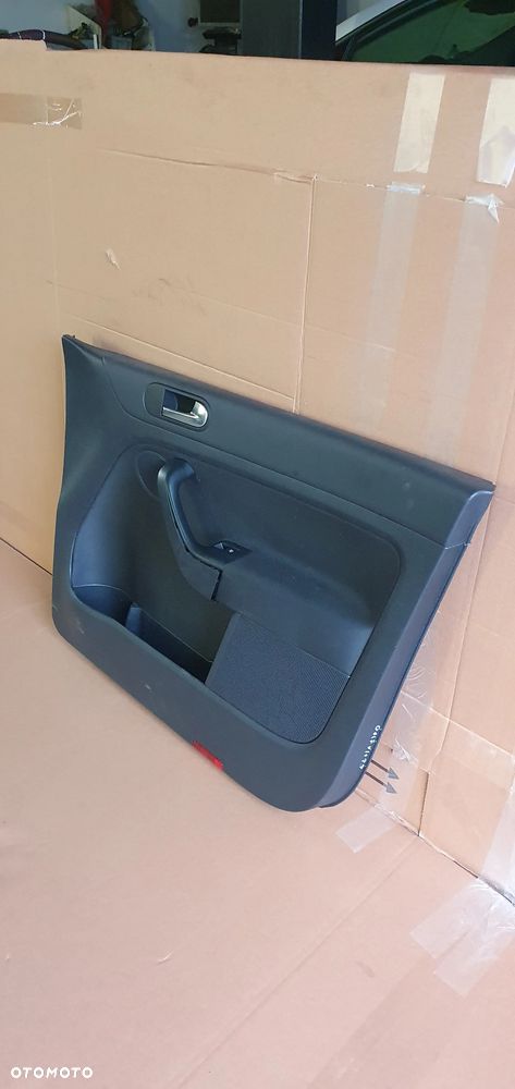 Boczek drzwi tapicerka prawy przód przednia prawa VW Golf VI 6 Plus - 4