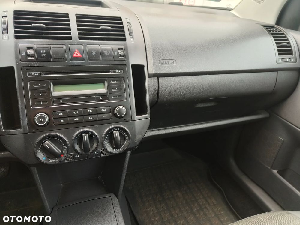 Volkswagen Polo 1.2 Comfortline - 8