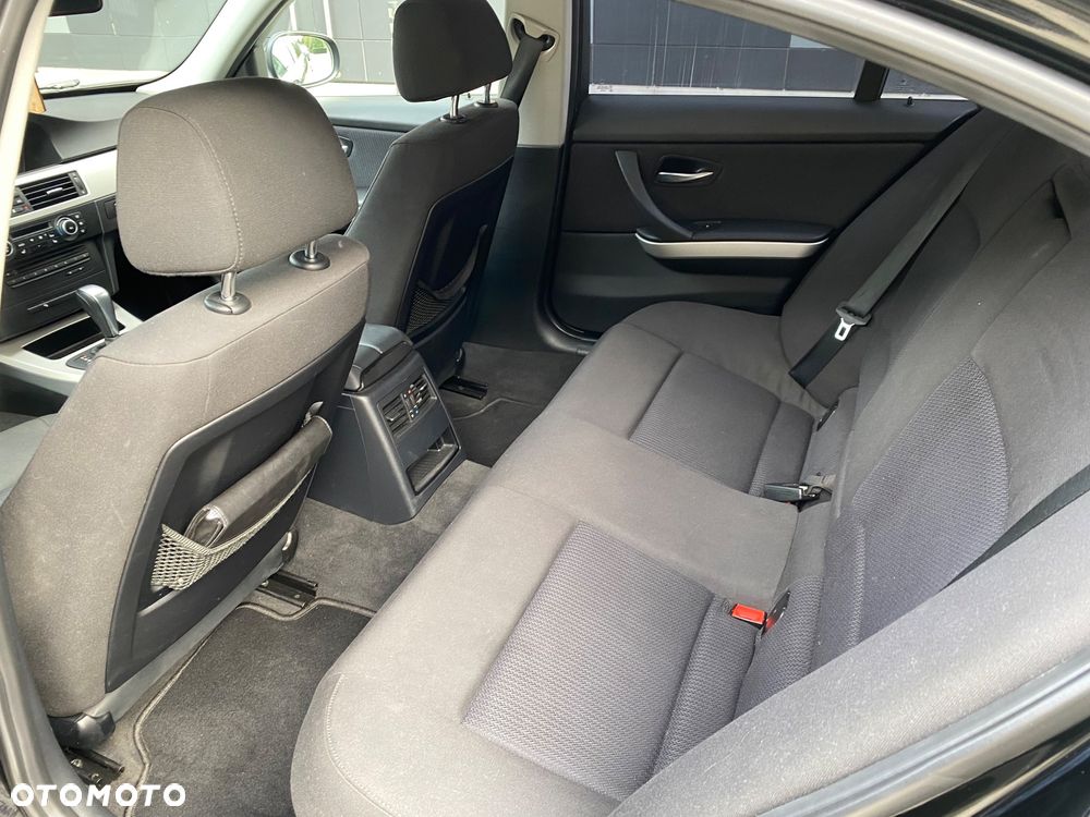 BMW Seria 3 320i Edition Lifestyle - 11