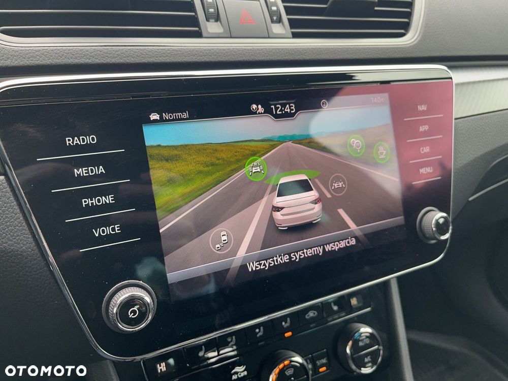 Skoda Superb 2.0 TSI Sportline DSG - 29