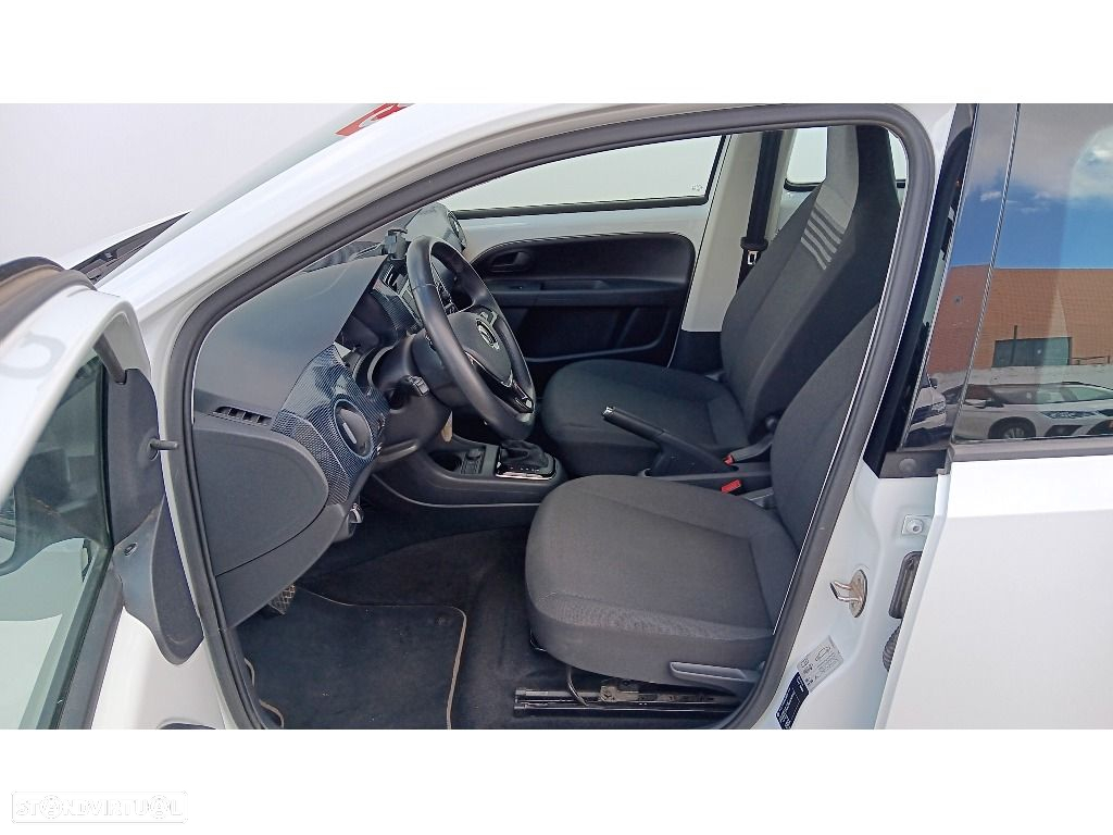 VW e-Up! - 3