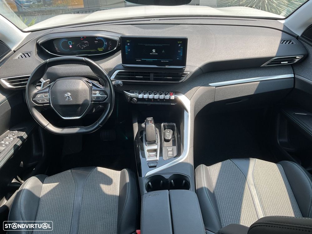 Peugeot 3008 1.6 Hybrid4 Allure e-EAT8 - 26
