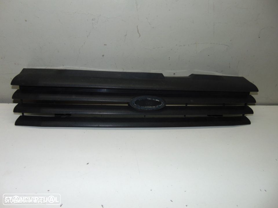 Ford Cortina MK 5 - grelha frontal - 1