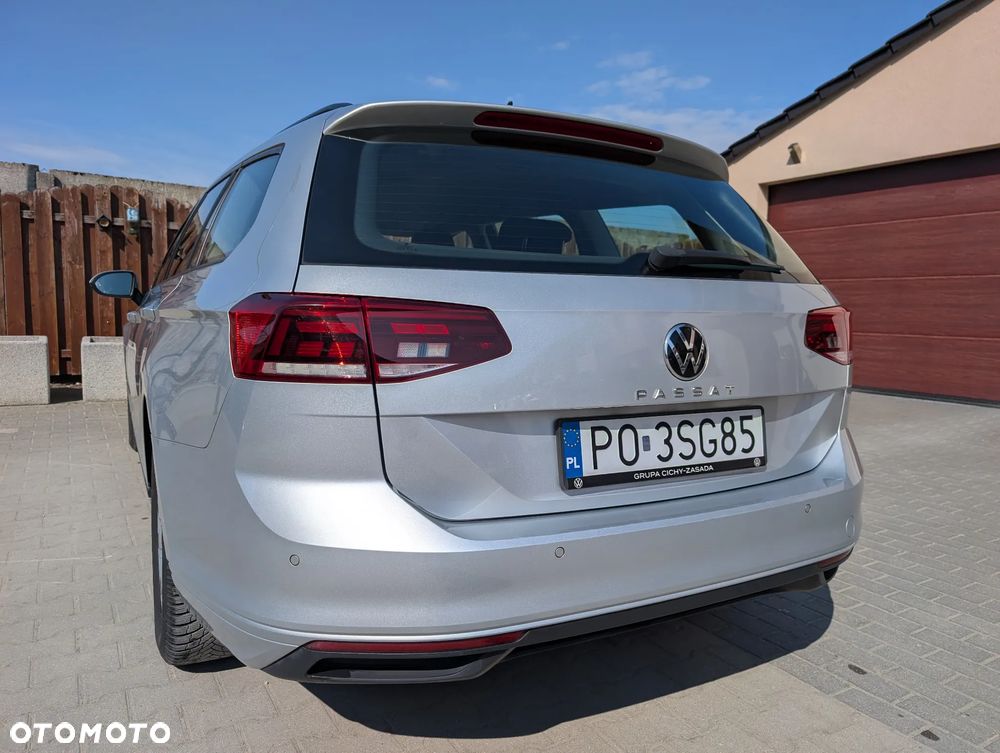Volkswagen Passat - 10