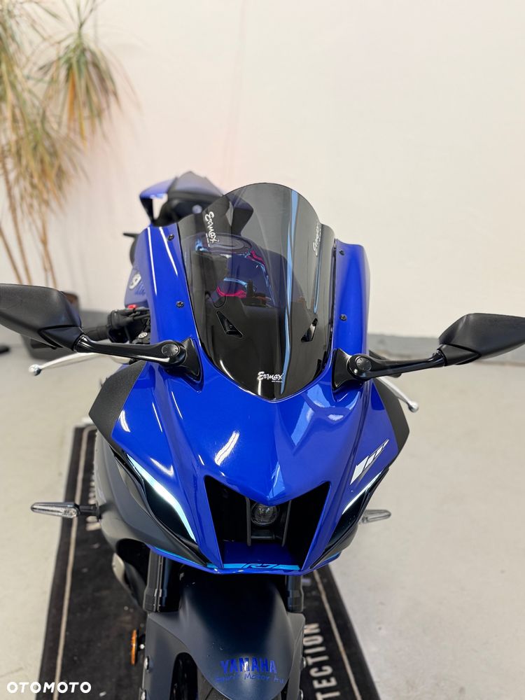 Yamaha R7 - 11