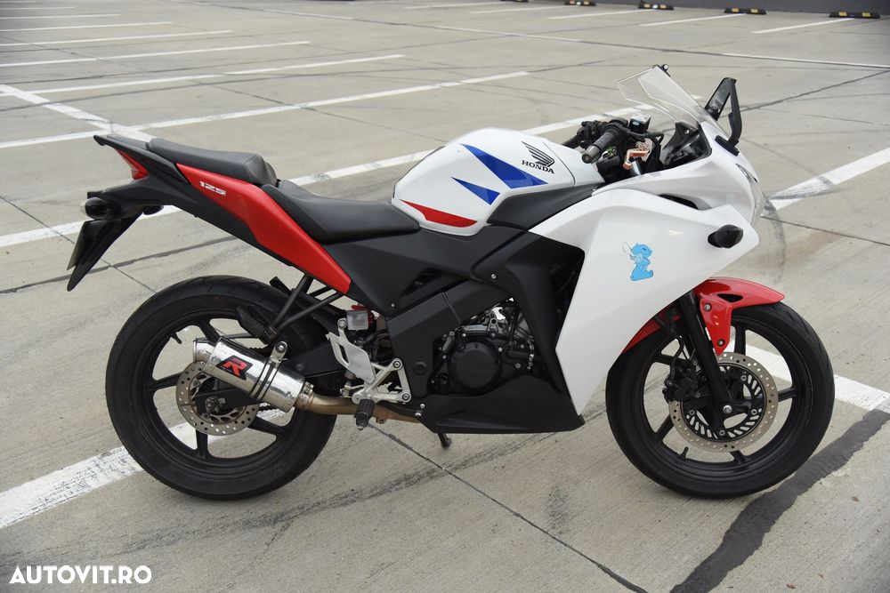 Honda CBR 125R - 1