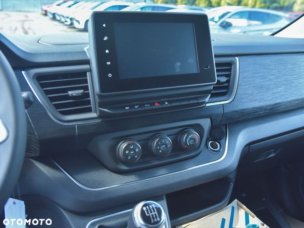 Renault Trafic - 12