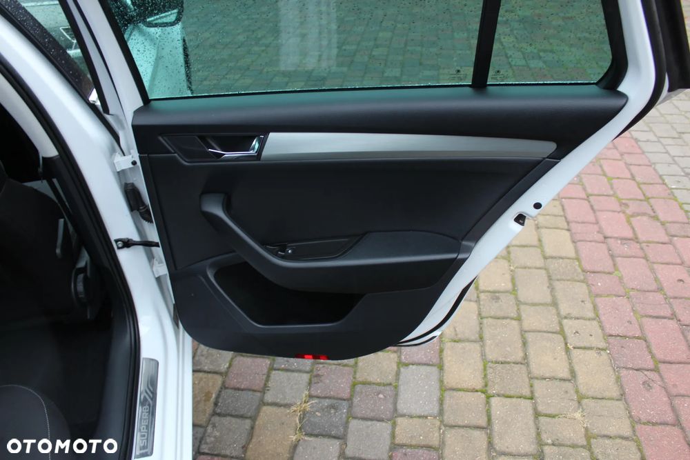 Skoda Superb - 25