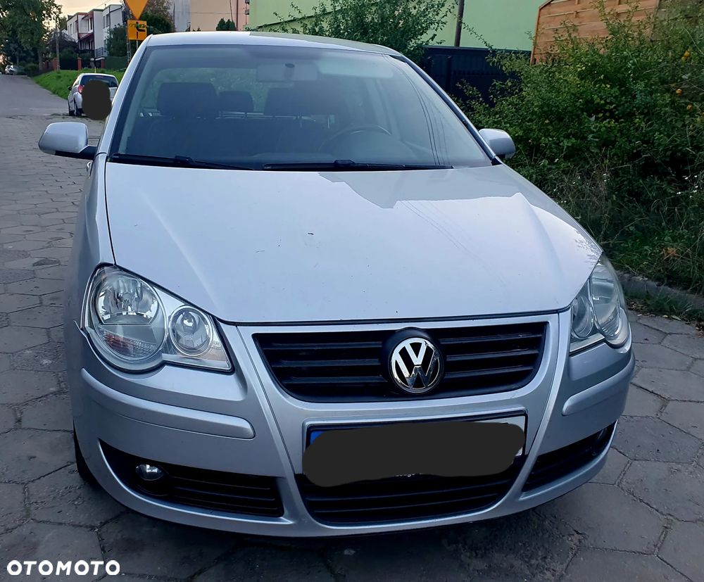 Volkswagen Polo 1.4 16V Comfortline - 2