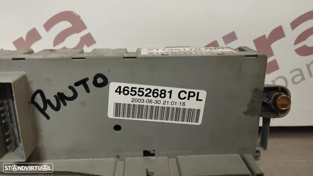 CAIXA DE FUSIVEIS FIAT PUNTO 188 99-04 REF. 51735170 46552681 - 4