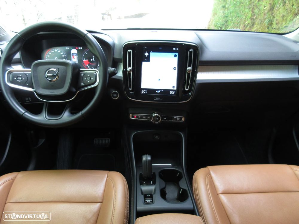 Volvo XC 40 2.0 D3 Momentum Plus Geartronic - 43