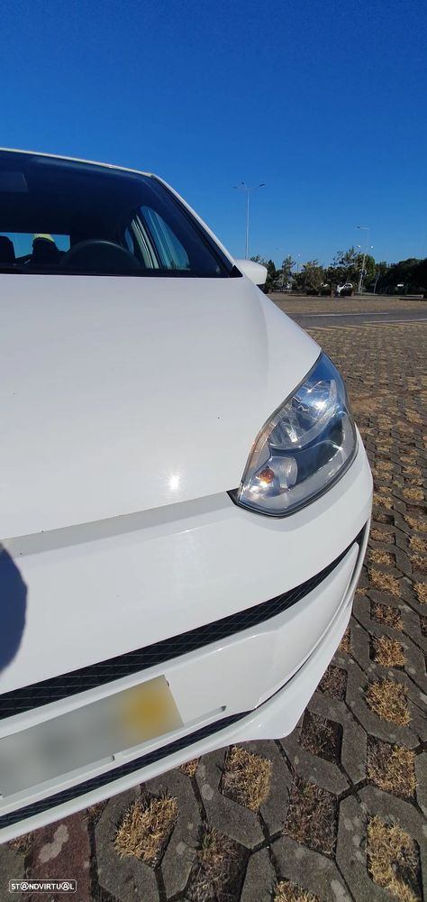 VW Up! 1.0 BlueMotion Move - 12
