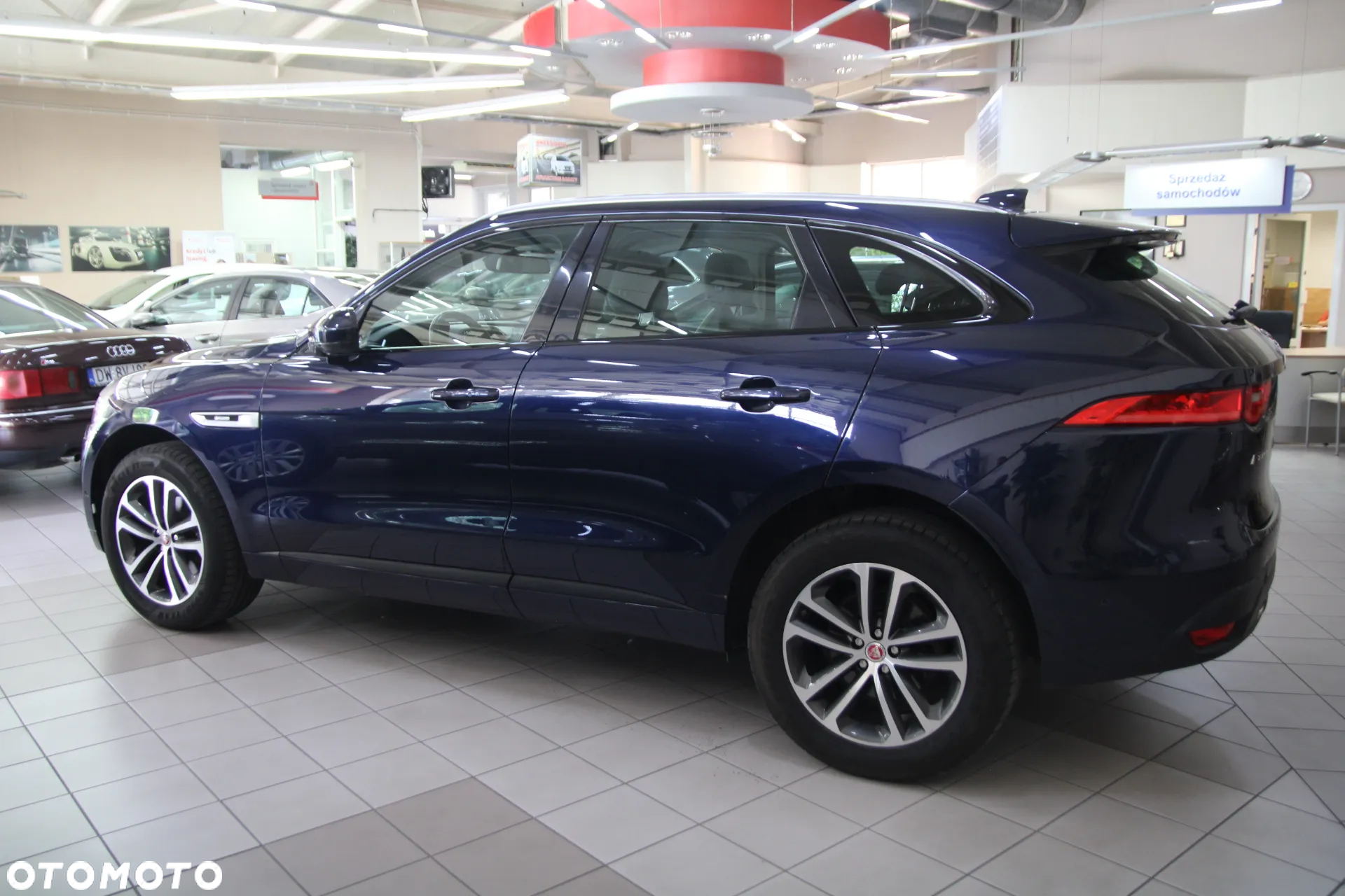 Jaguar F-Pace 3.0 V6 AWD R-Sport - 4