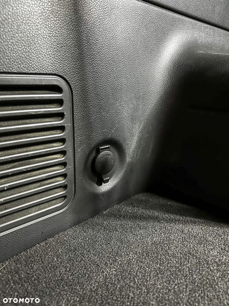 Chevrolet Captiva - 33