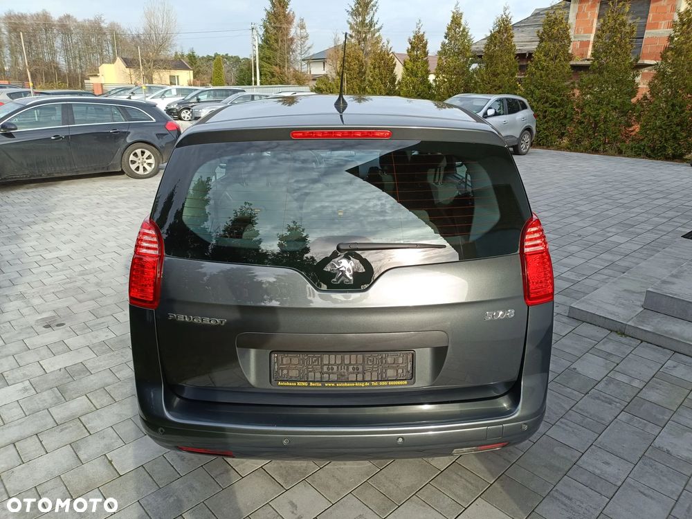 Peugeot 5008 - 12