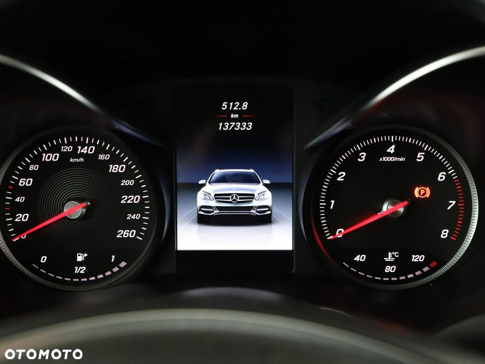 Mercedes-Benz Klasa C 200 4Matic 9G-TRONIC Avantgarde - 23