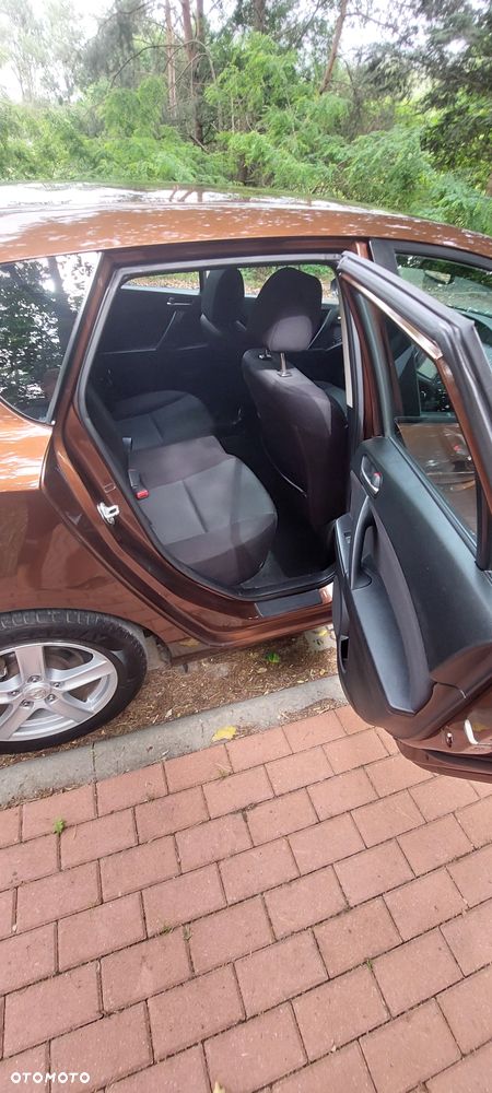 Mazda 3 1.6 CD Exclusive + - 12