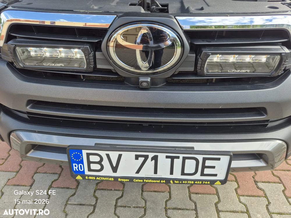 Toyota Hilux 2.8D 204CP 4x4 Double Cab AT Invincible - 14