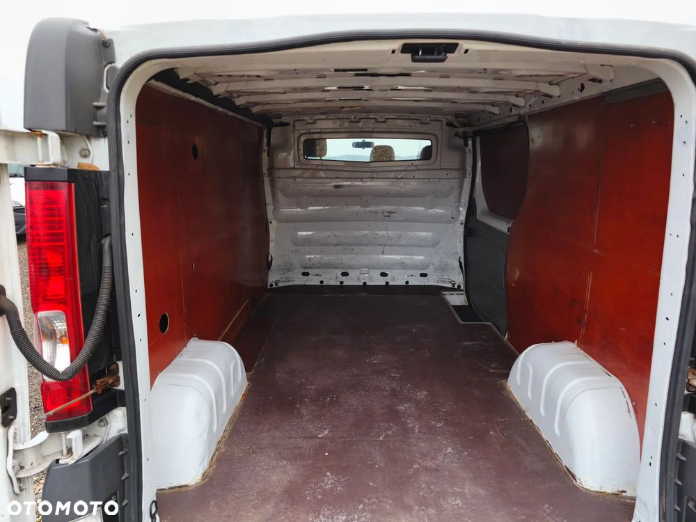 Opel VIVARO - 11