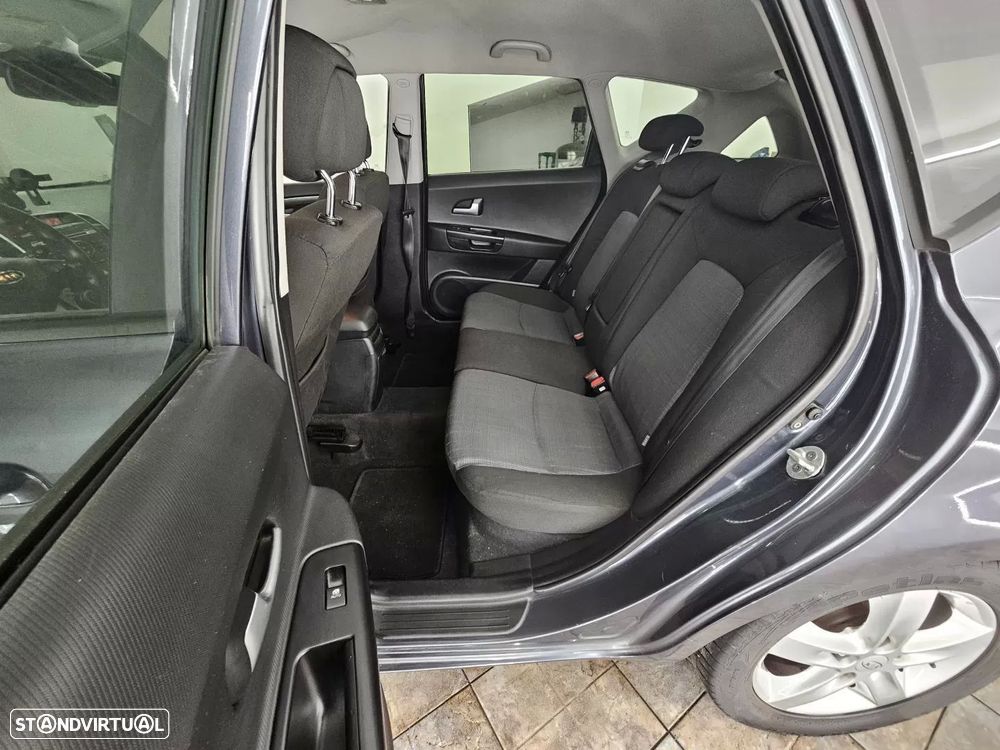 Kia Ceed SW 1.4 CVVT EX ISG - 28