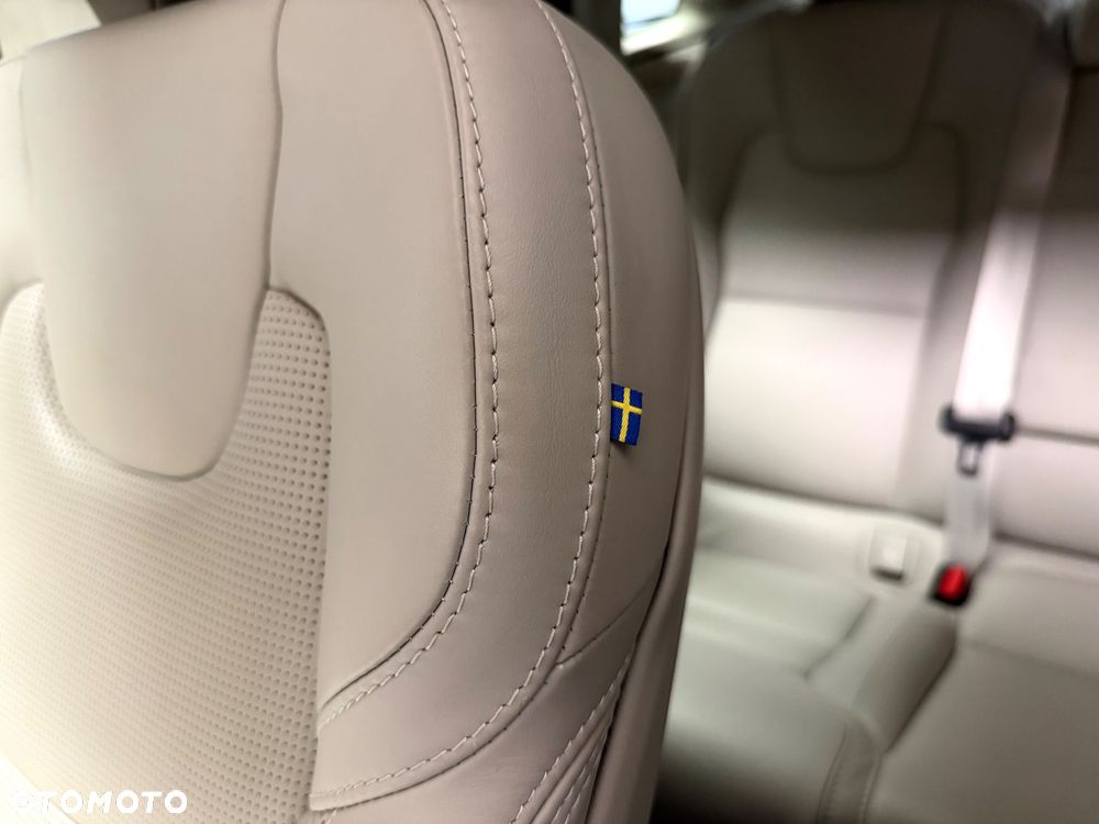 Volvo S90 B5 D AWD Inscription - 25