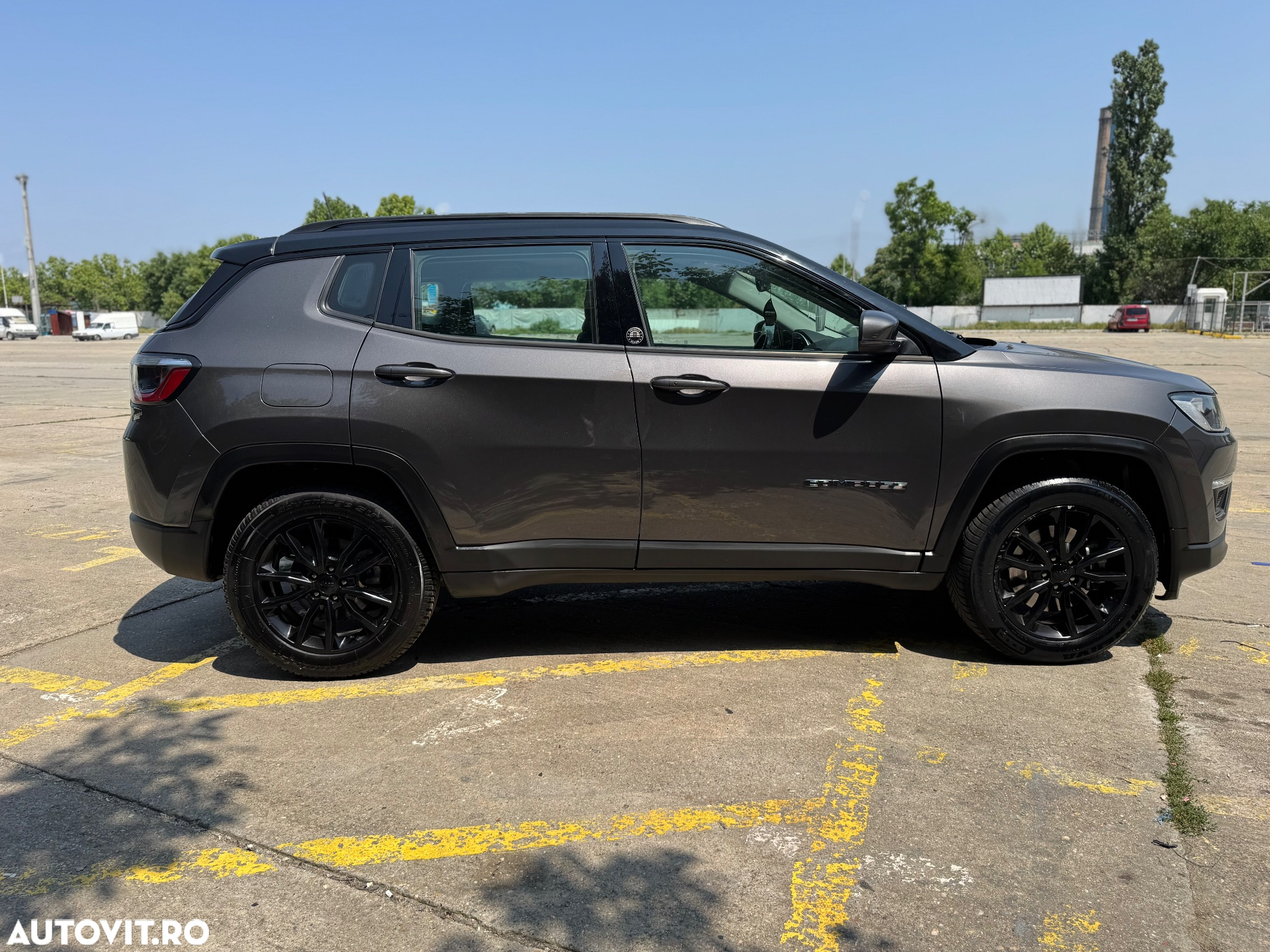 Jeep Compass - 2
