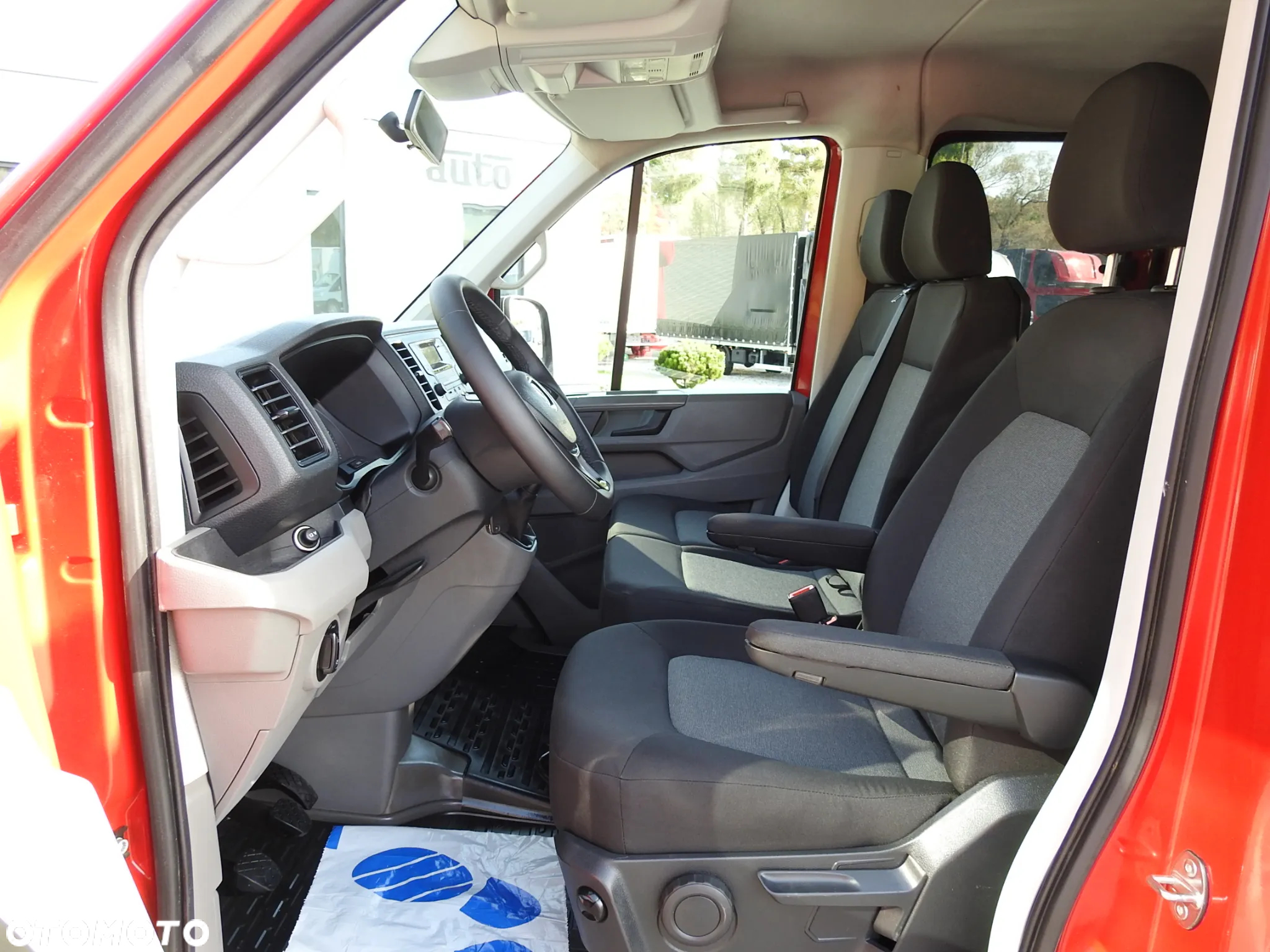 Volkswagen CRAFTER SKRZYNIA PODWÓJNA KABINA DOKA 7 MIEJSC KLIMATYZACJA 140KM [ 051607 ] - 26