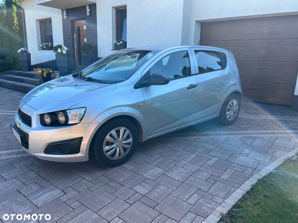 Chevrolet Aveo 1.2 LS - 10