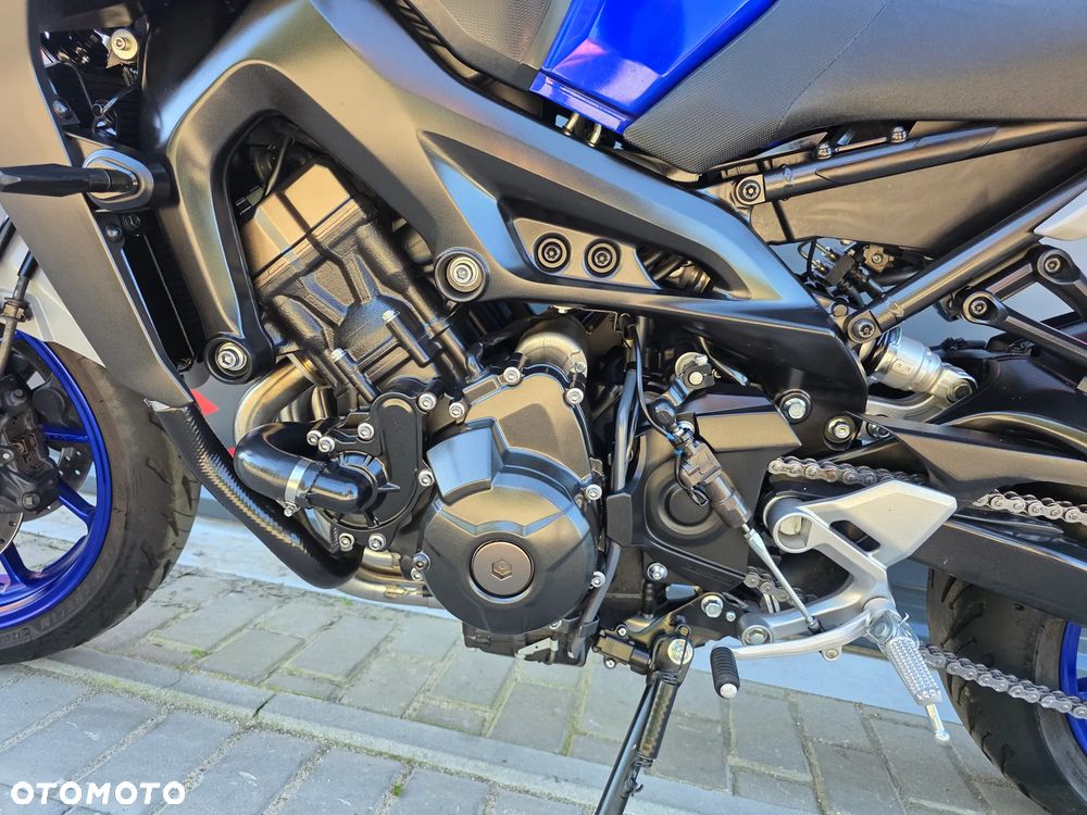 Yamaha MT - 24