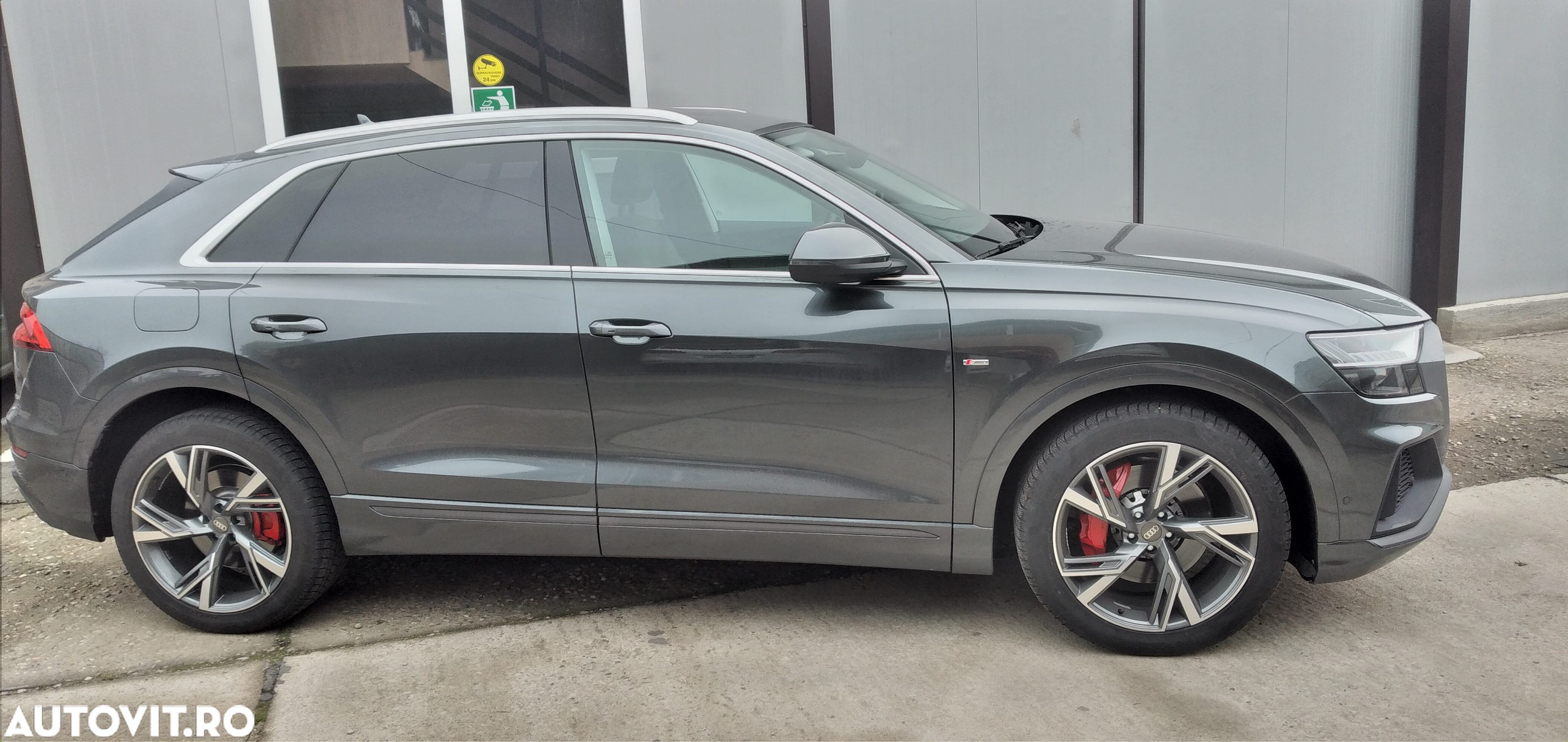 Audi Q8 - 11
