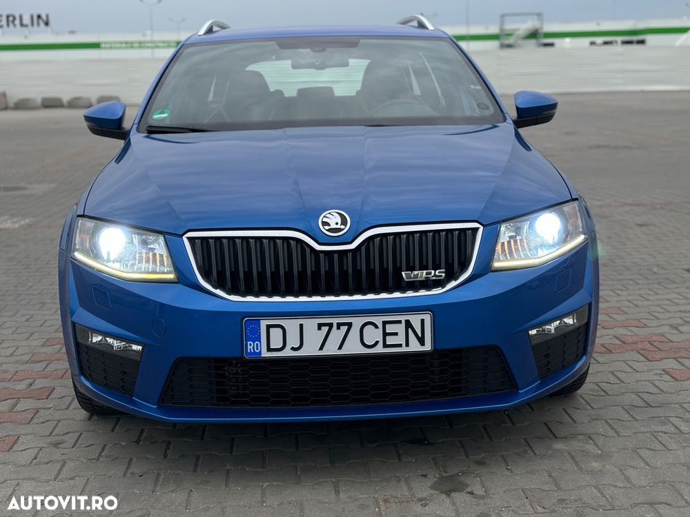 Skoda Octavia Combi 2.0 TDI RS - 6