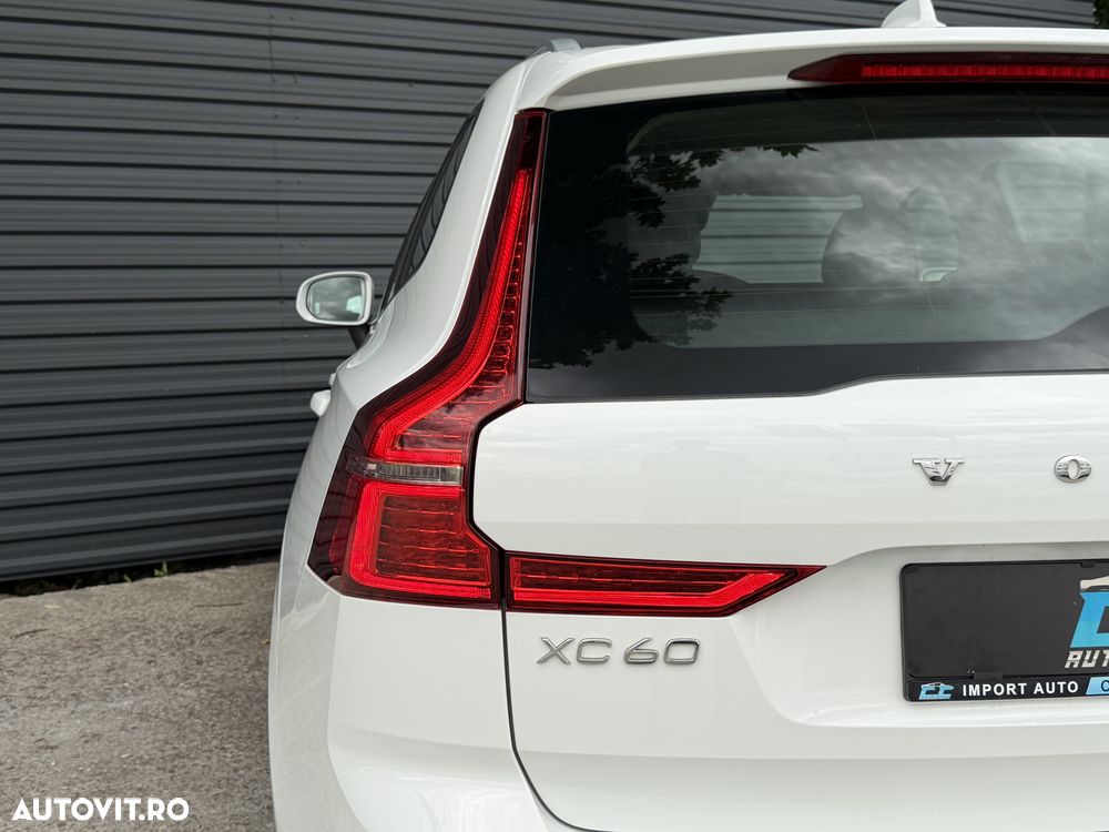 Volvo XC 60 B4 D Geartronic Momentum Pro - 30