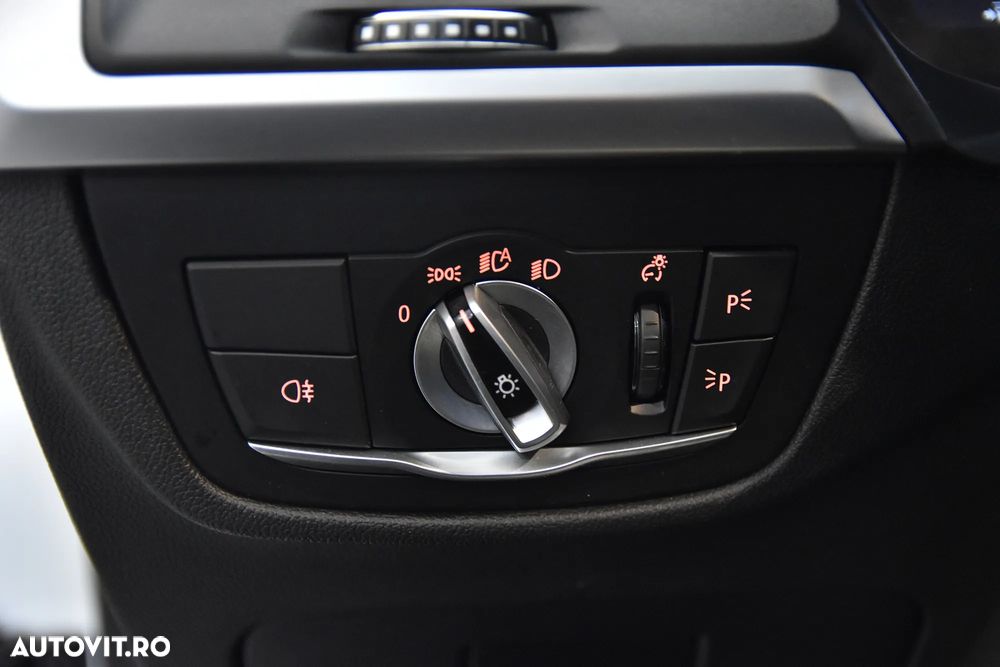 BMW X3 xDrive30e AT PHEV - 16