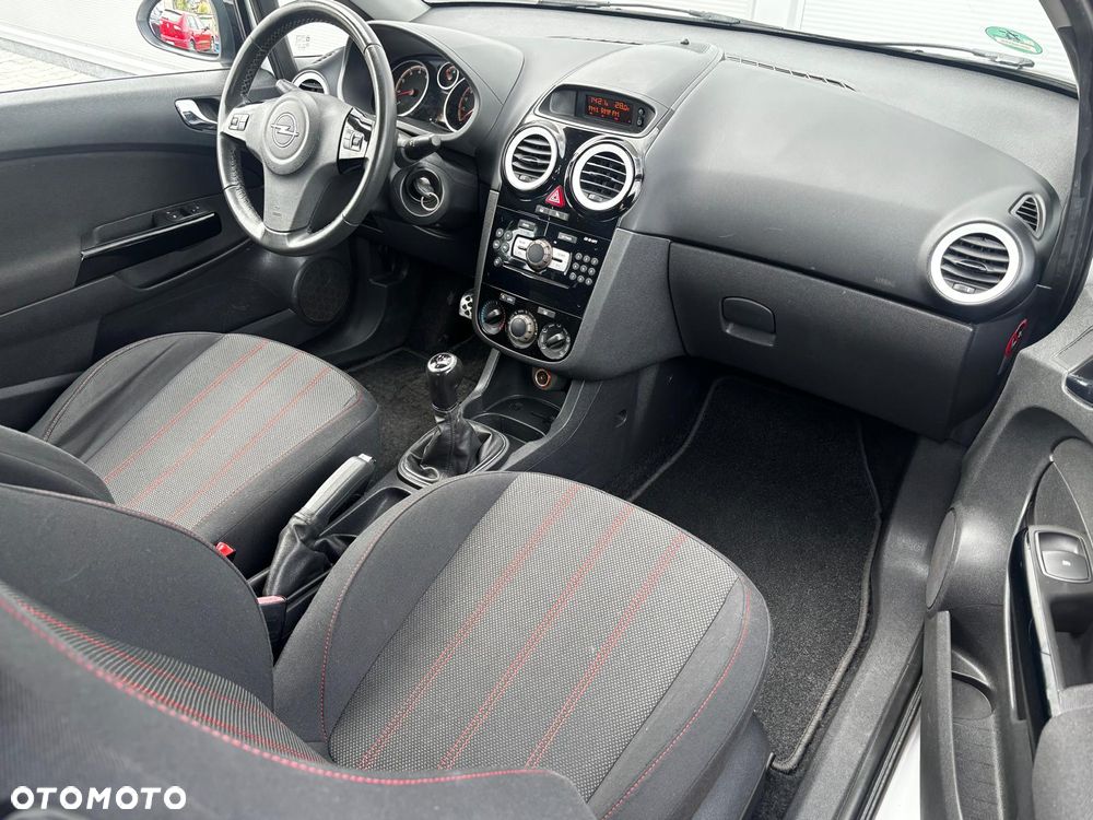 Opel Corsa 1.4 16V Color Edition - 7