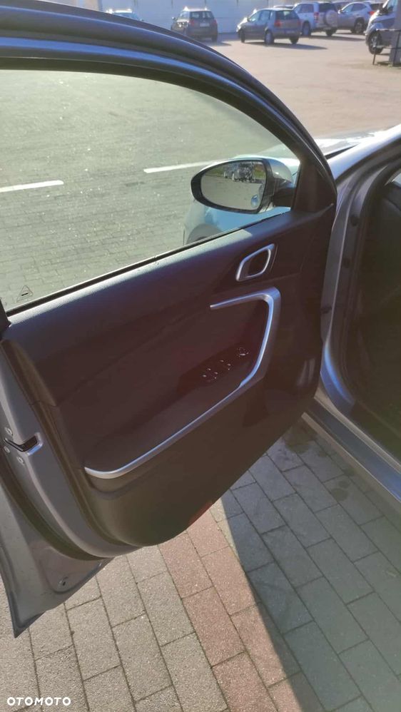 Kia Ceed 1.4 T-GDI M DCT - 9