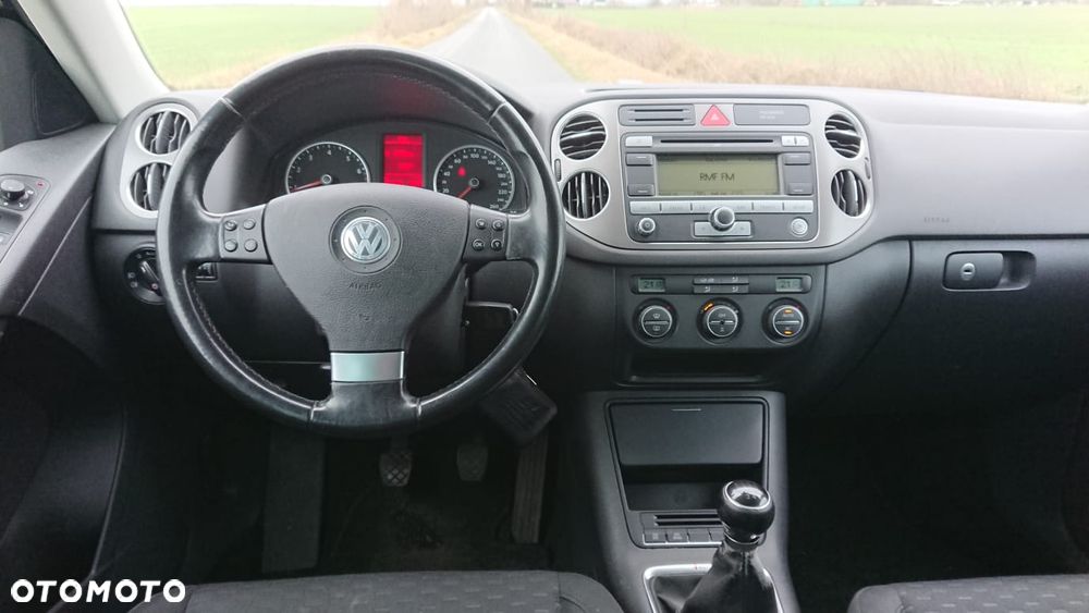 Volkswagen Tiguan 1.4 TSI BlueMotion Technology Trend & Fun - 11