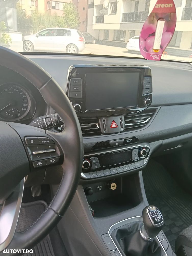 Hyundai i30 1.5 110CP 5DR M/T Comfort - 9