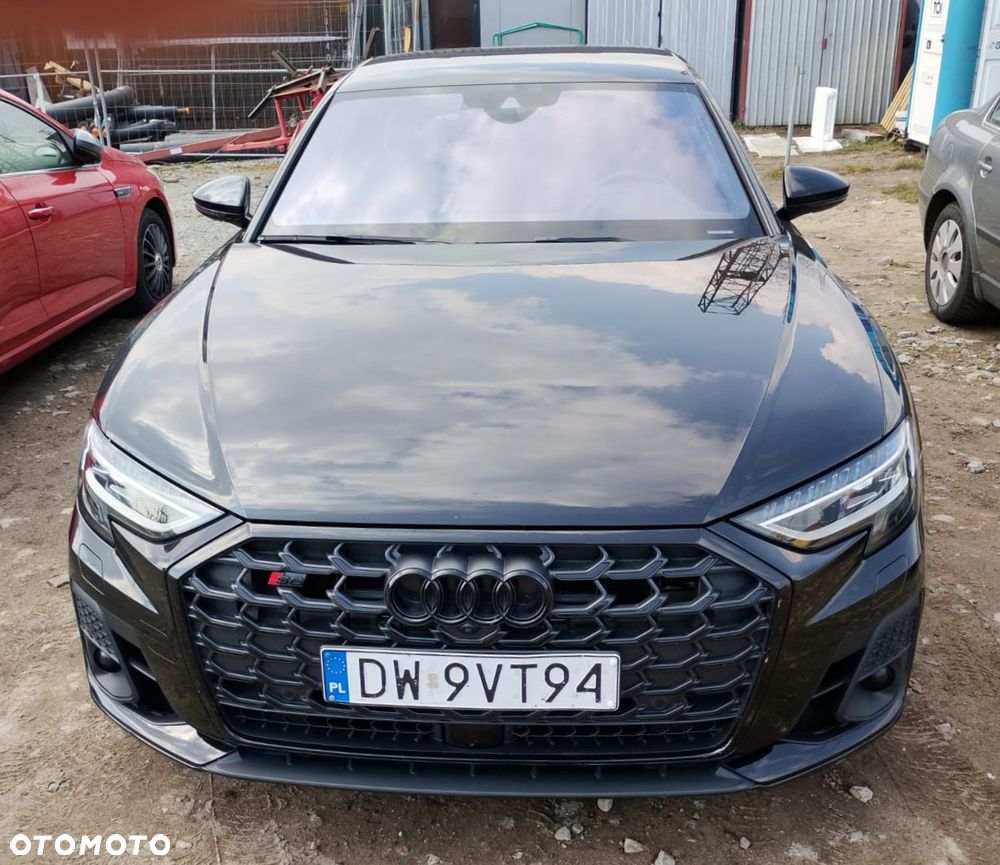 Audi S8 - 3