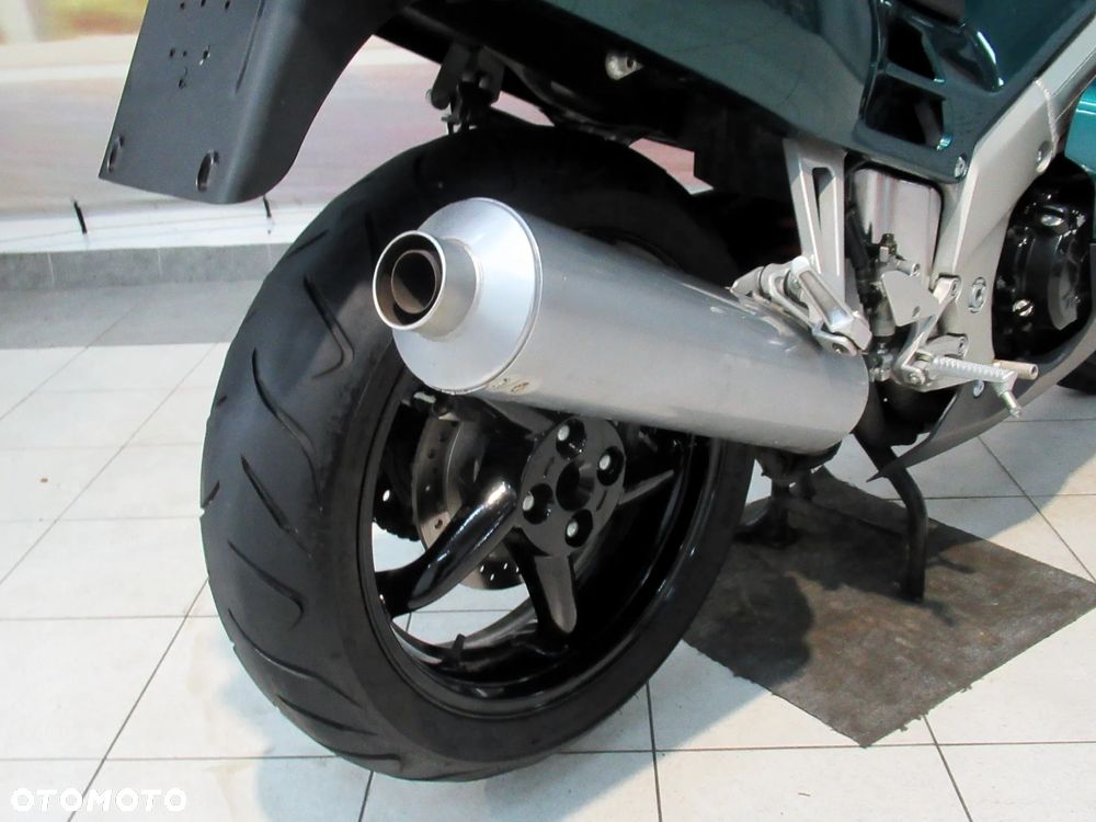 Honda VFR - 22