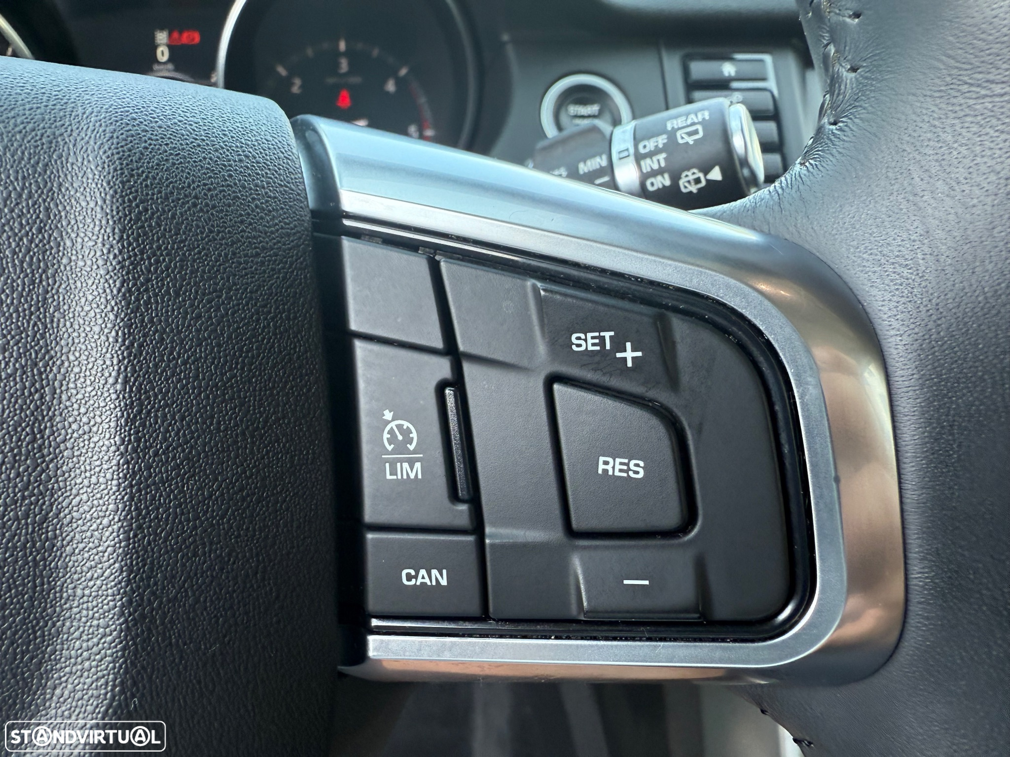 Land Rover Discovery Sport 2.0 eD4 HSE Luxury - 26