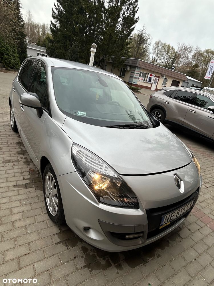 Renault Scenic 1.5 dCi Emotion - 1