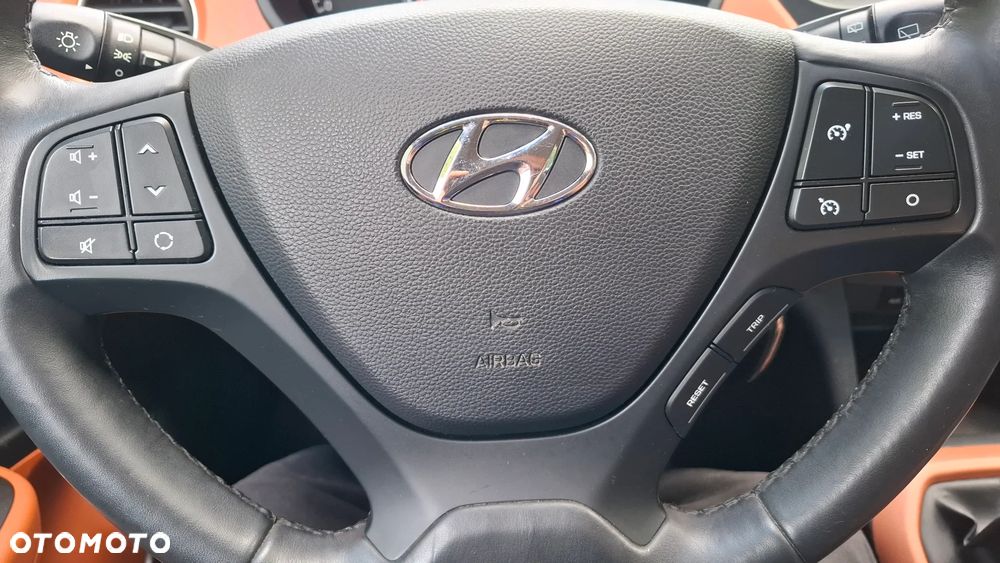 Hyundai i10 1.0 BlueDrive Premium - 17