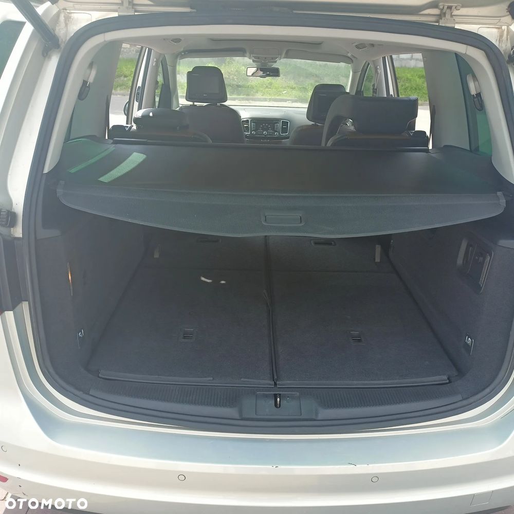 Volkswagen Sharan 2.0 TDI Highline DSG - 13