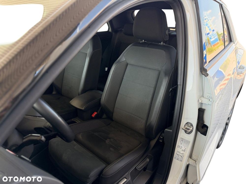 Volkswagen T-Roc 1.5 TSI Style DSG - 22