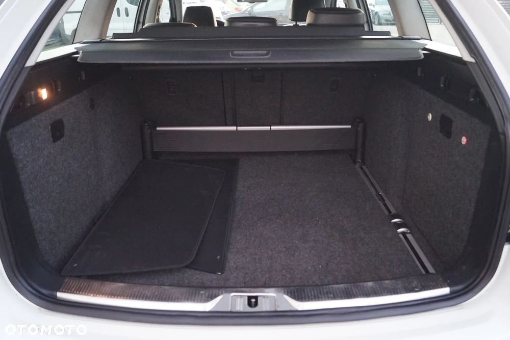 Skoda Superb 2.0 TDI Exclusive - 24