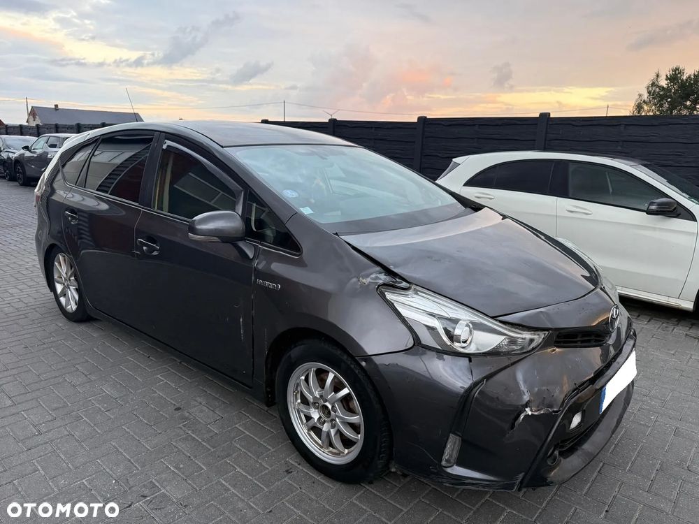 Toyota Prius+ (Hybrid) - 5