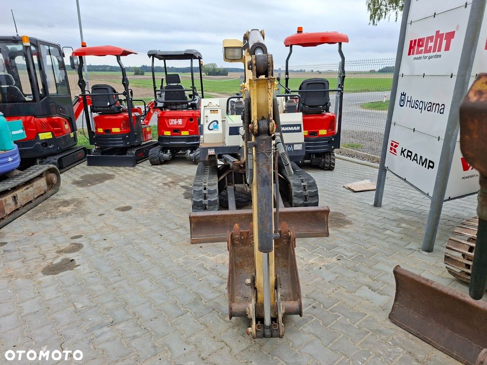 Yanmar B-22 - 3