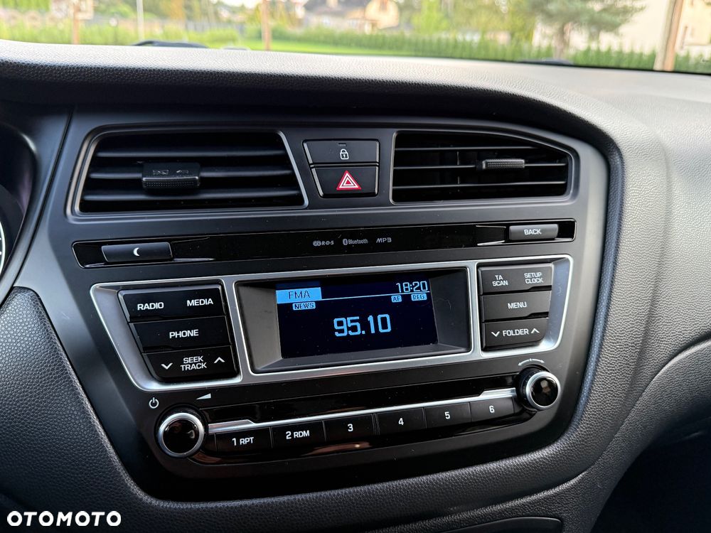 Hyundai i20 1.2 Select - 25