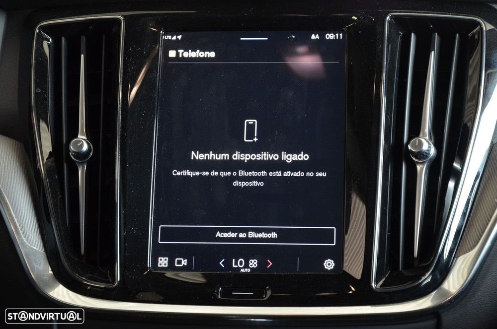 Volvo V60 2.0 T6 AWD TE Plus Dark - 19