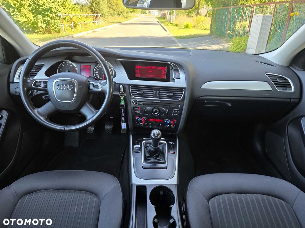 Audi A4 Avant - 6